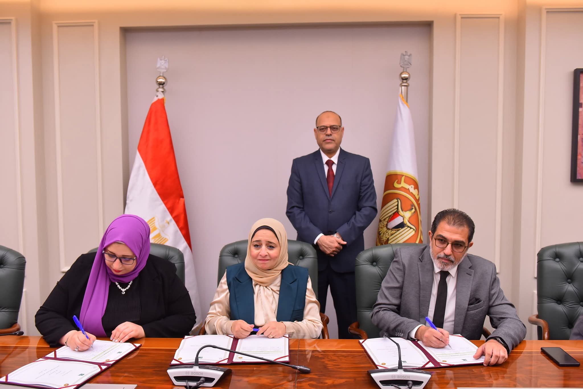 وزير العمل يشهد توقيع بروتوكول تعاون مع مؤسستي "مصر الخير" و"عمارة مصر للبحث العلمي وتنمية المجتمع" لدمج ذوي الإعاقة في سوق العمل