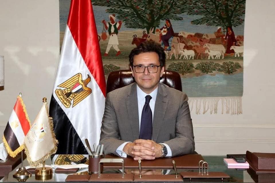 وزير الثقافة يعلن إعداد الوزارة لإطلاق المؤتمر الوطني "الذكاء الاصطناعي والإبداع.. نحو رؤى جديدة للخيال من التراث إلى المستقبل