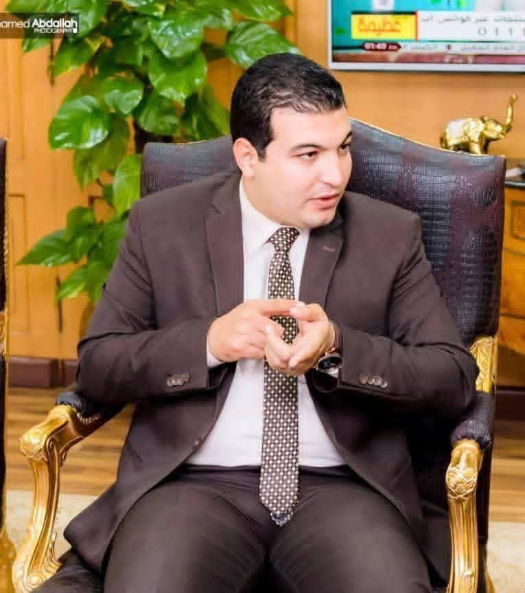 نقيب الصحفيين...إحالة صحفي للجنايات مع صدور قرار بضبطه لانتقاده أداء رئيس وحدة محلية واقعة خطيرة وتتعارض مع كل المطالبات بتوسيع مساحات حرية التعبير