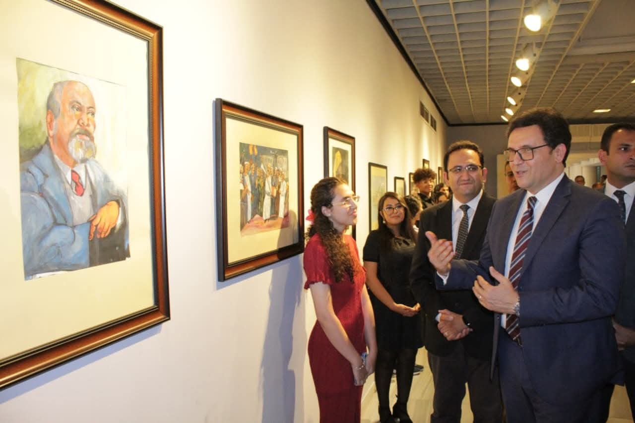 وزير الثقافة يفتتح المعرض السنوي العاشر لفصول الرسم بمركز تنمية المواهب معلنًا انضمام 75 موهبة تشكيلية للساحة الفنية