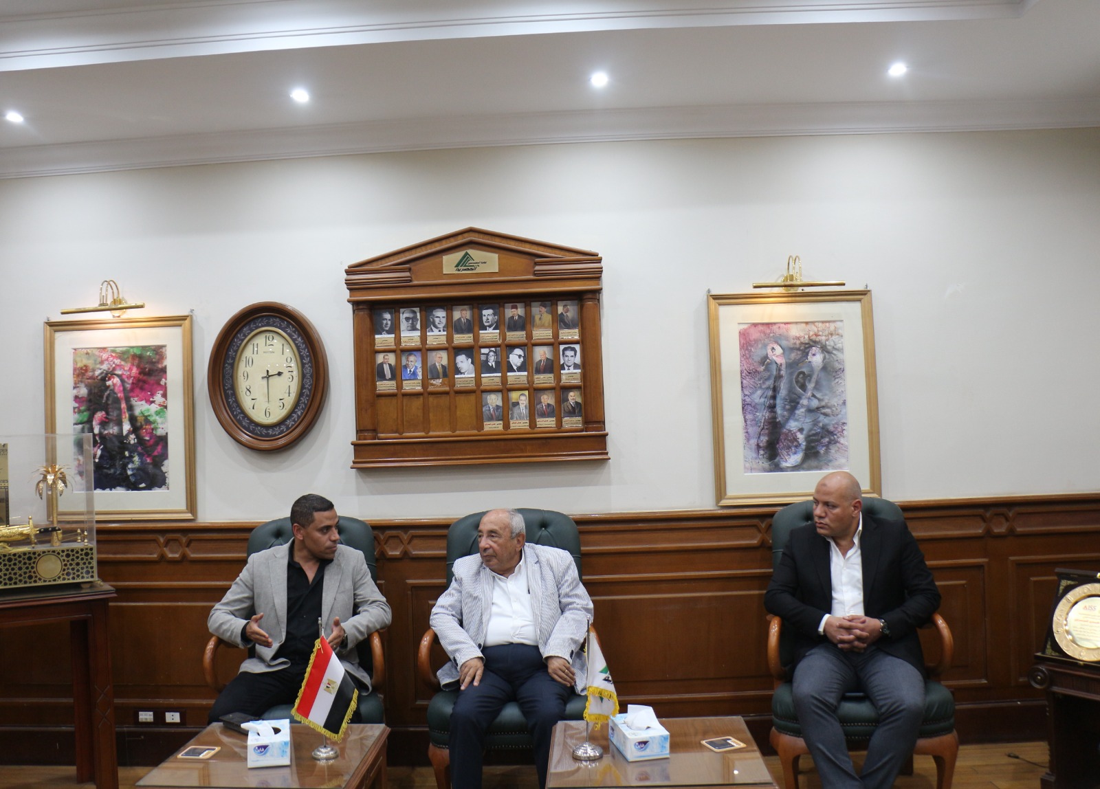 لتدريب وتوظيف شباب المهندسين نقيب المهندسين يستقبل وفد مجموعة شركات