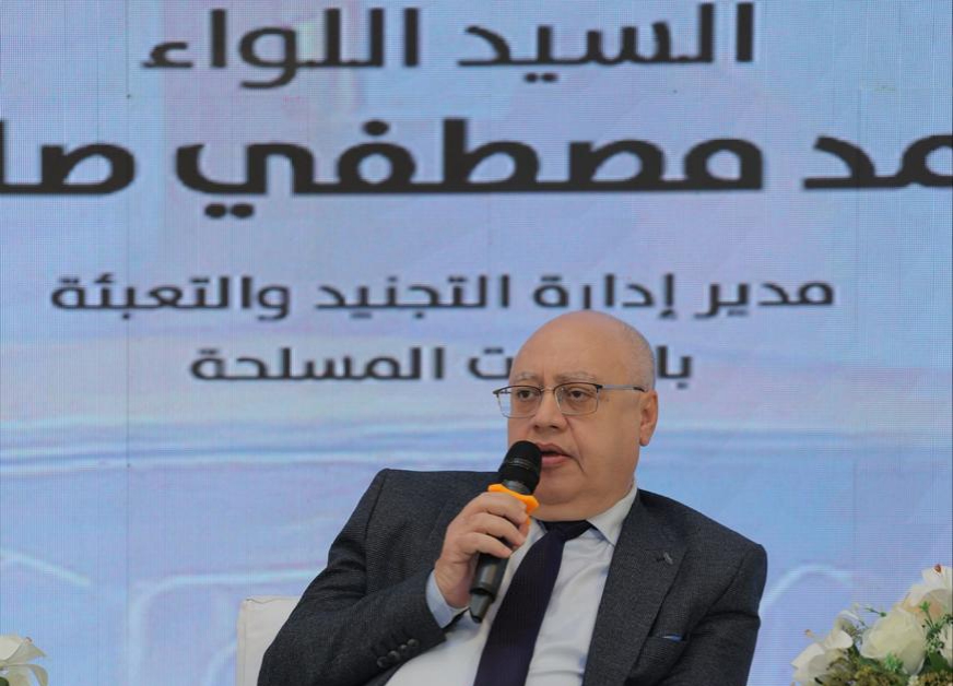 رئيس جمارك مطار القاهرة يوضح ضوابط اصطحاب الهواتف والعملات للأجانب والمصريين العائدين