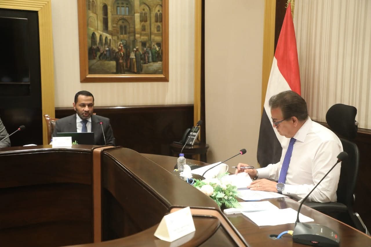 نائب رئيس الوزراء ووزير الصحة يتابع تقدم البرنامج الوطني لمكافحة الإيدز