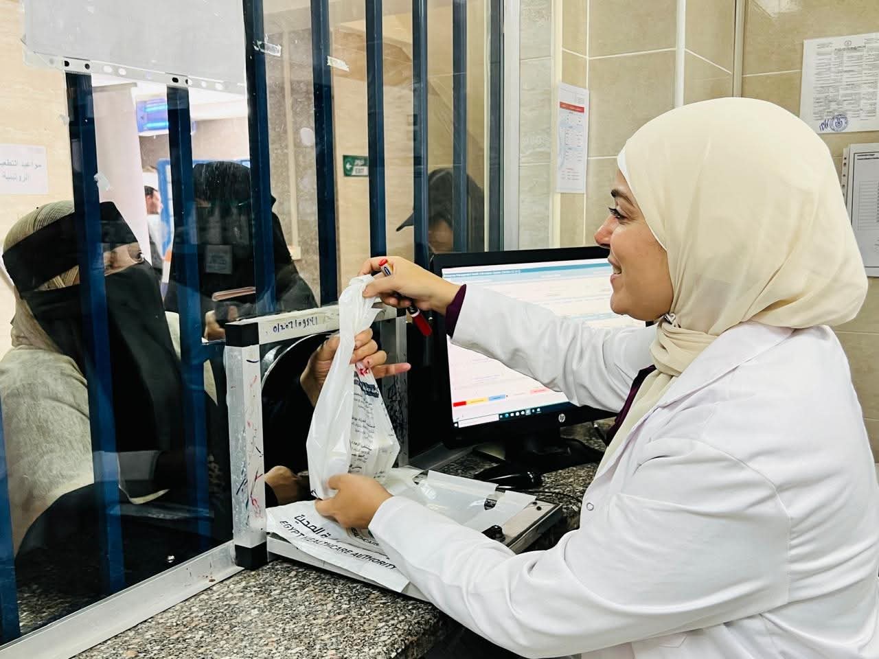 رئيس هيئة الرعاية الصحية يتابع كفاءة منظومة طب الأسرة وخدمات الرعاية الصحية الأولية بمحافظات تطبيق منظومة التأمين الصحي الشامل