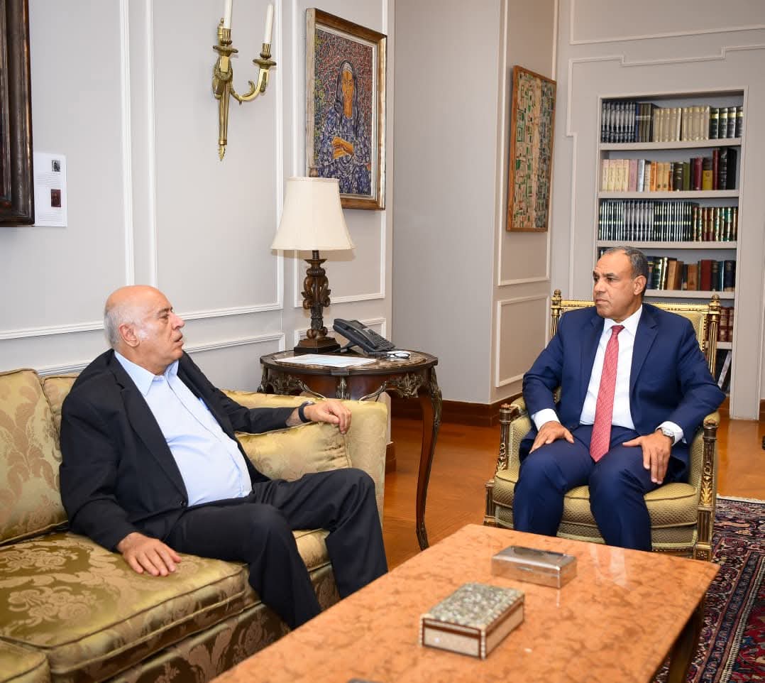 وزير الخارجية يستقبل أمين سر اللجنة المركزية لحركة فتح الفلسطينية
