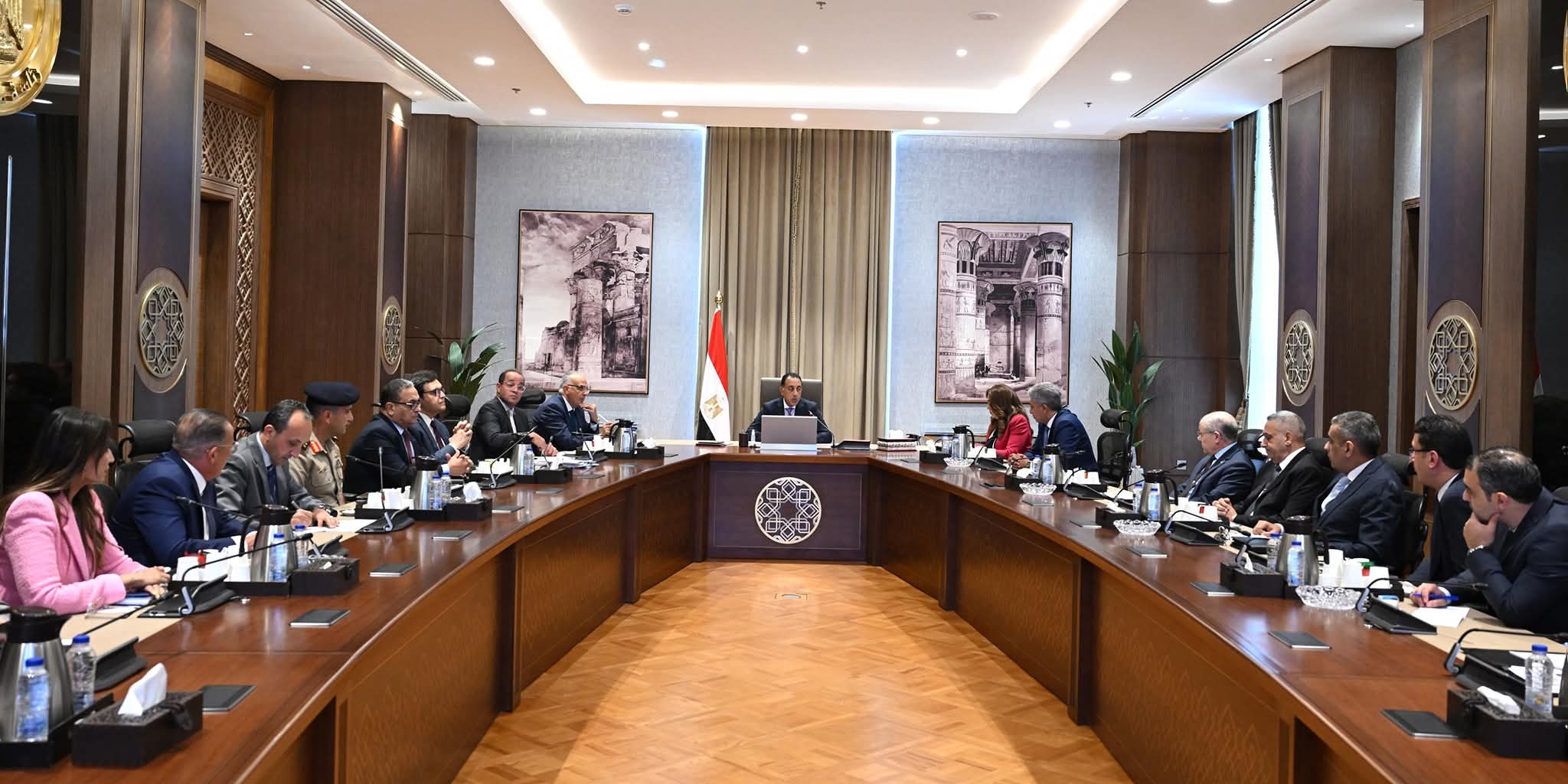 رئيس الوزراء يترأس اجتماع اللجنة الوزارية للسياحة  مدبولي: خطة لزيادة حجم أسطول الطيران بنحو 30% خلال الفترة المقبلة