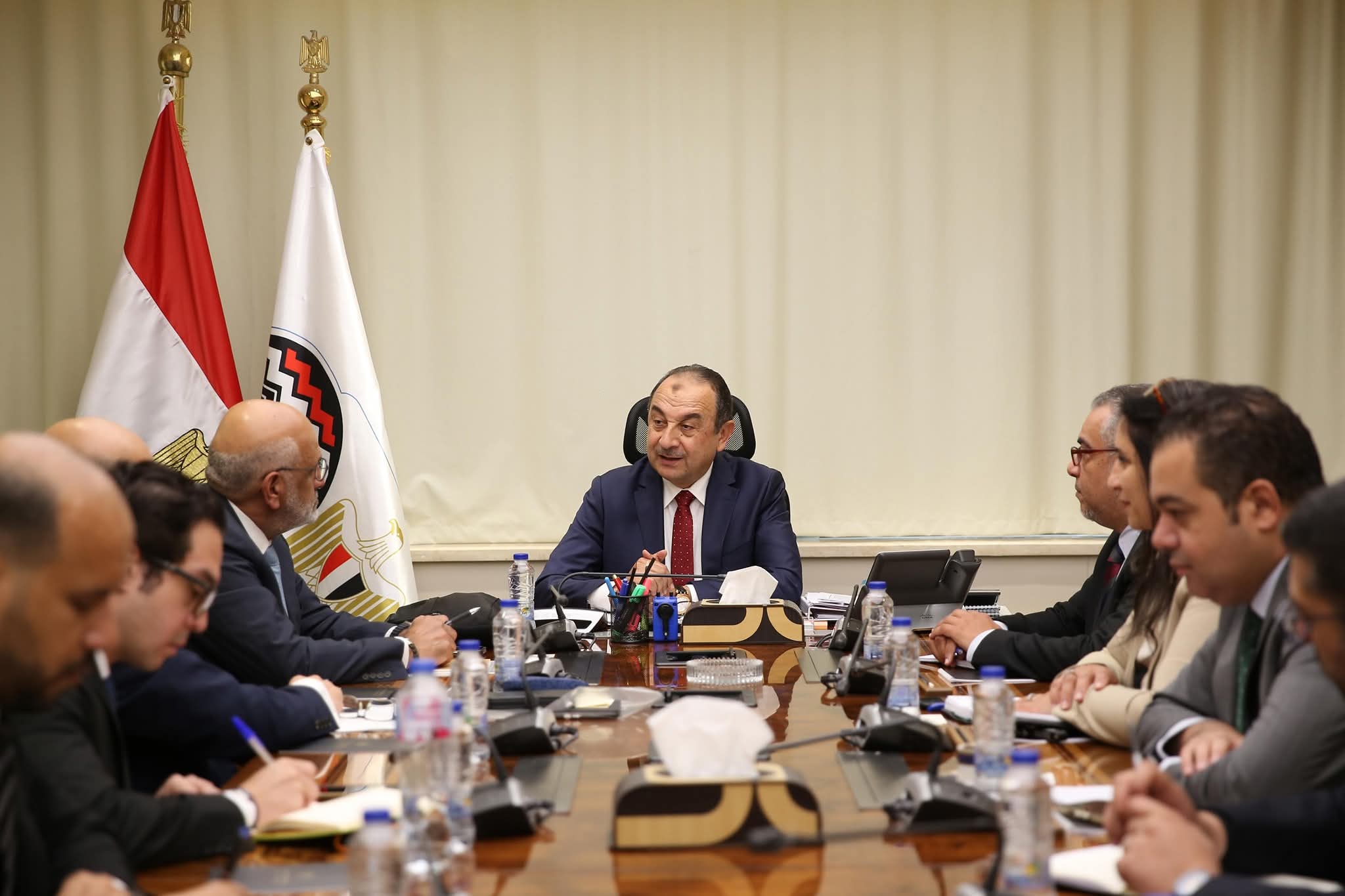 وزير قطاع الأعمال العام يستقبل وفدا من مجموعة البنك الدولى