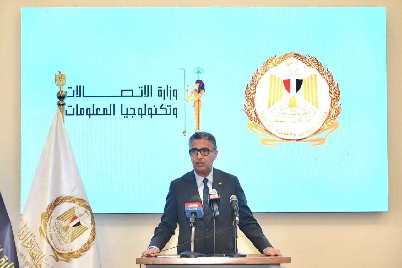 التموين والاتصالات يصدرا استمارة تحديث بيانات المواطنين بمحافظة بورسعيد كمرحلة أولى