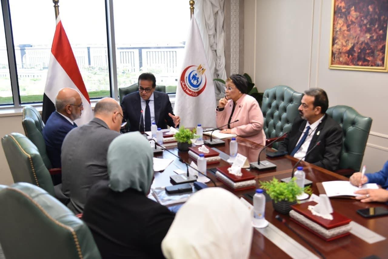 وزير الصحة والسكان يستقبل المدير التنفيذي لمصر بمجموعة البنك الدولي لبحث عدداً من الملفات المشتركة