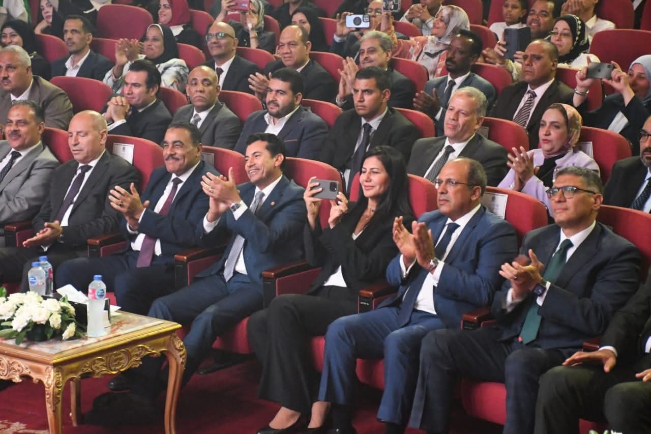 وزير الشباب والرياضة يشهد حفل ختام مهرجان "اكتشاف المواهب"