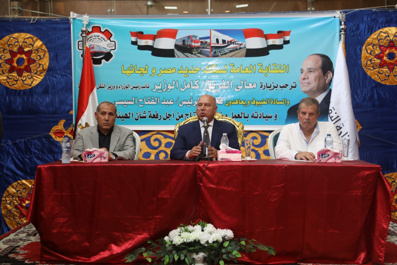 وزير النقل :تطبيق مبدا الثواب والعقاب على كافة المستويات الوظيفية  لمكافأة المجتهد وردع المخطئ