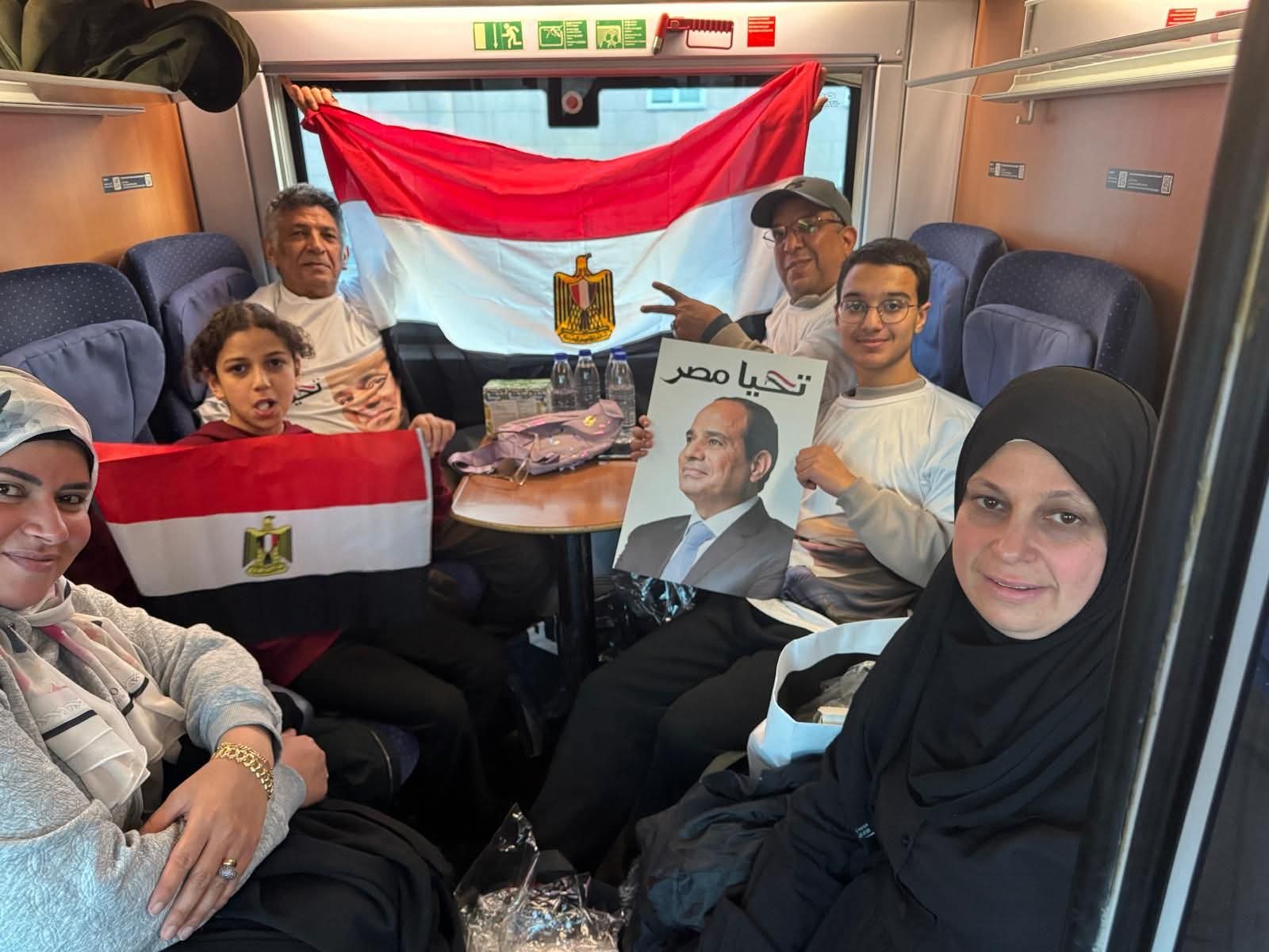 الجاليات المصرية فى برلين تطير إلى بروكسل لاستقبال الرئيس السيسى