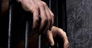 حبس عاطل أطلق النار على شابين اعترضاه أثناء ترويجه المخدرات بشبرا الخيمة