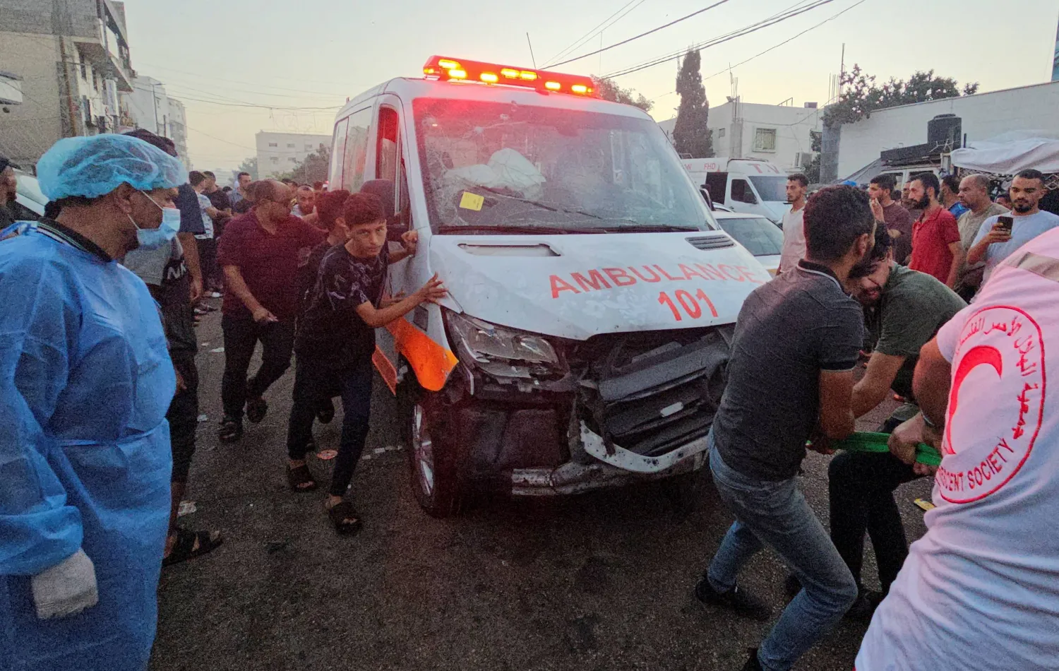 غضب في غزة.. اتهامات لحماس باستخدام سيارات إسعاف لمهاجمة عائلات فلسطينية بعد وقف إطلاق النار