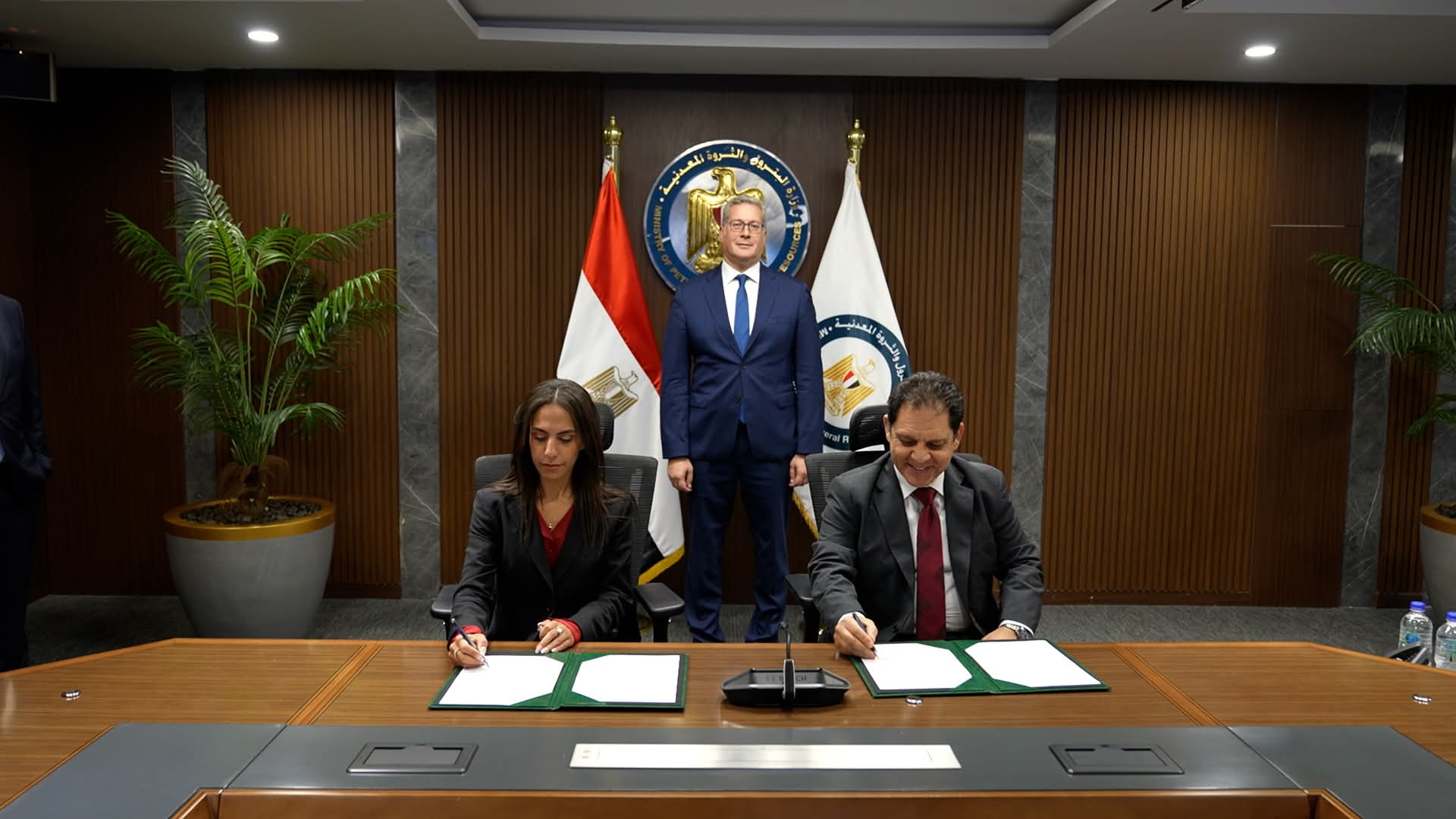 " وزير البترول" يشهد توقيع اتفاقية إطارية للشراكة مع القطاع الخاص المصري في مشروعات تصنيع الفوسفات