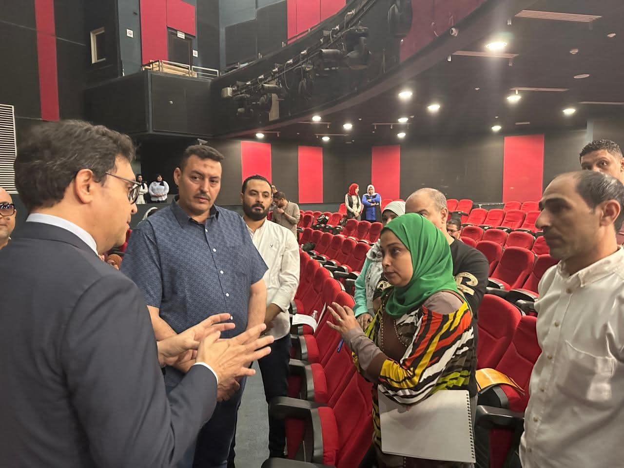 وزير الثقافة يتفقد المركز الثقافي بالجيزة ويتابع تدريب مديري المواقع بالأقاليم ويوجّه بسرعة استكمال منظومة الحماية المدنية