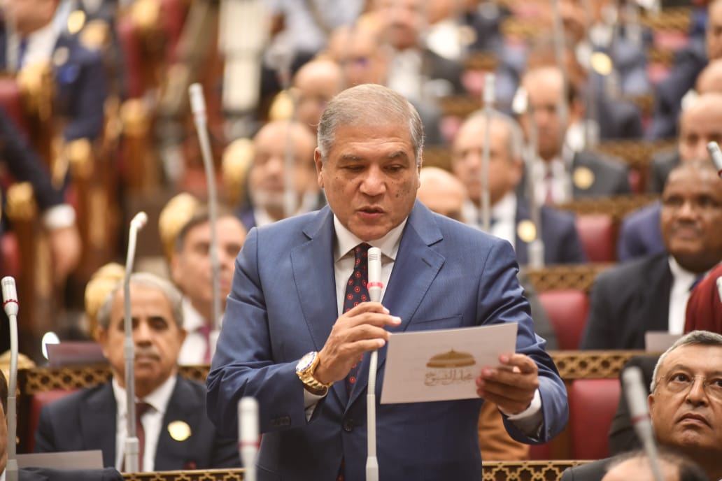 عفت السادات يؤدي اليمين الدستورية عضوًا بمجلس الشيوخ: أجندتي خلال الشهور المقبلة التركيز على الملف الاقتصادي ودعم مسيرة التنمية