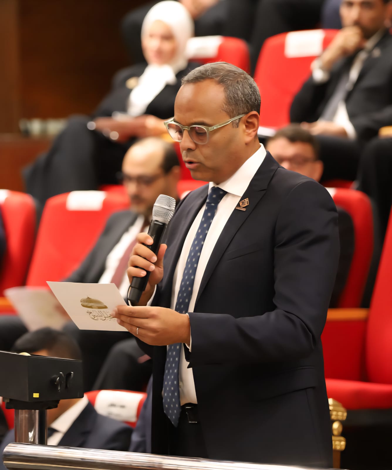 سامح السادات يؤدي اليمين الدستورية عضوًا بمجلس الشيوخ.. ويؤكد: نعمل لتحقيق تطلعات المواطن ودعم مسيرة الدولة