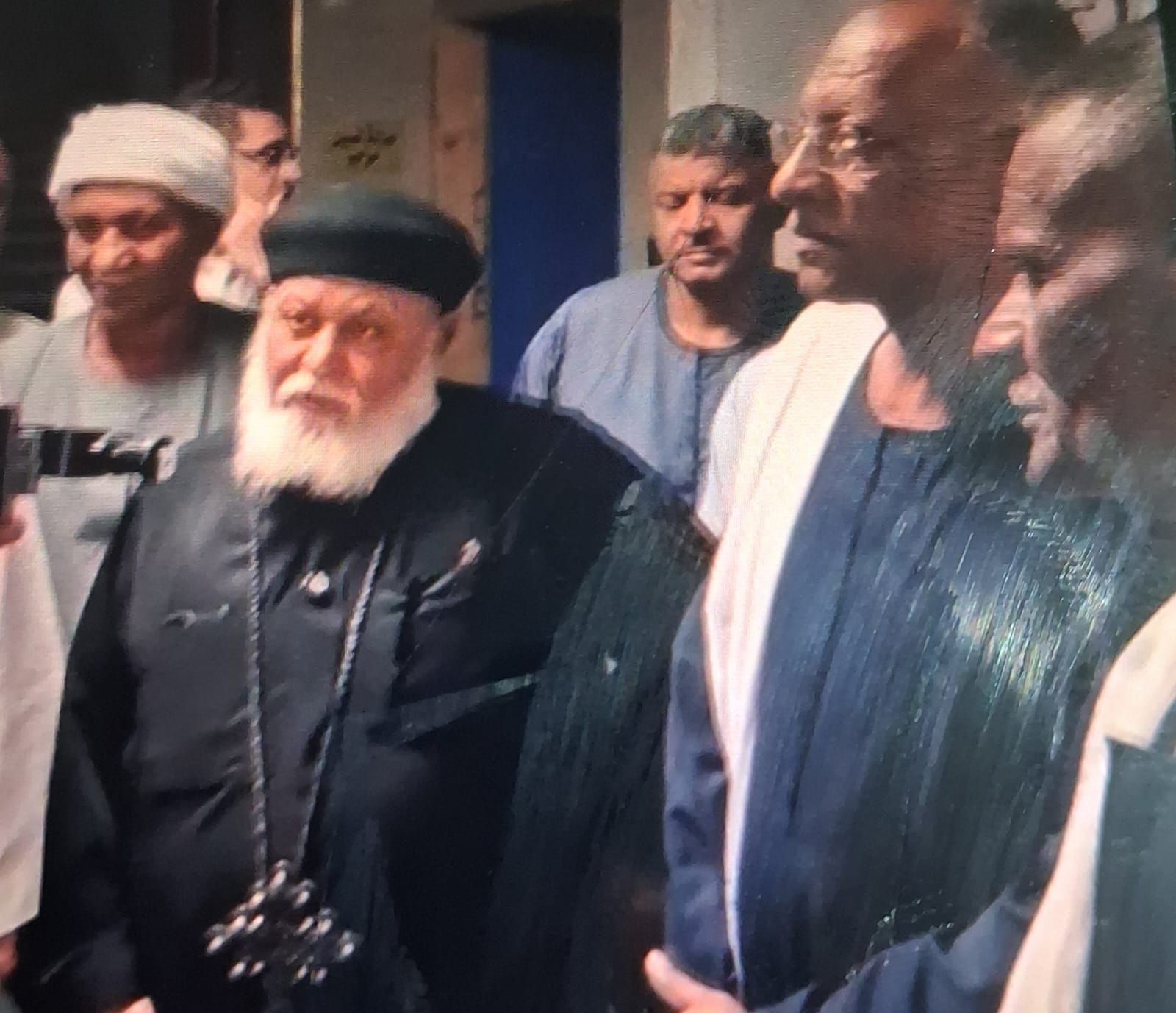 الركابي يزور كنيسة بنبان قبلي في أجواء من الوحدة الوطنية
