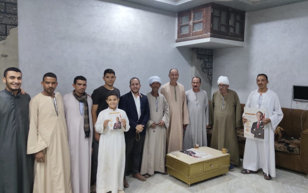 المرشح مصطفى عبد المولى يلتقي أهالي عزبة العزالية بأبويط