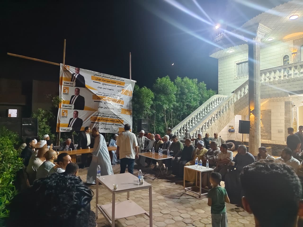 حضور حاشد في المؤتمر الثاني لدعم المرشح أيمن عويان بقرية الدناوية استعدادًا للمؤتمر الأكبر بالبدرشين