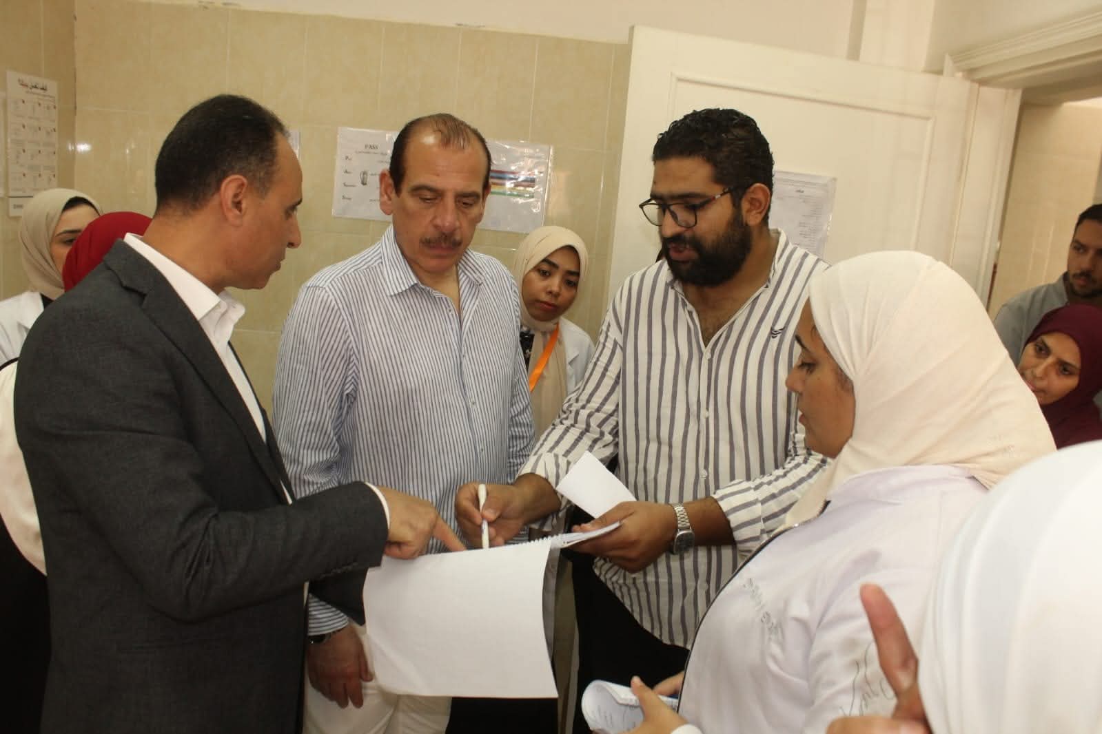 نائب وزير الصحة يرصد ملاحظات في منشآت صحية ببني سويف ويحدد مهلة 30 يومًا لتلافيها