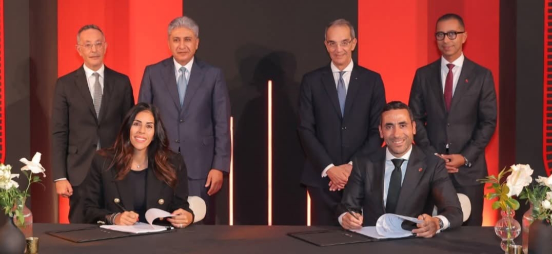 وزيرا السياحة والاتصالات يشهدان توقيع اتفاقية الشراكة الاستراتيجية بين شركة ليجاسي للتنمية والإدارة مشغل الخدمات بالمتحف المصري الكبير وشركة فودافون مصر