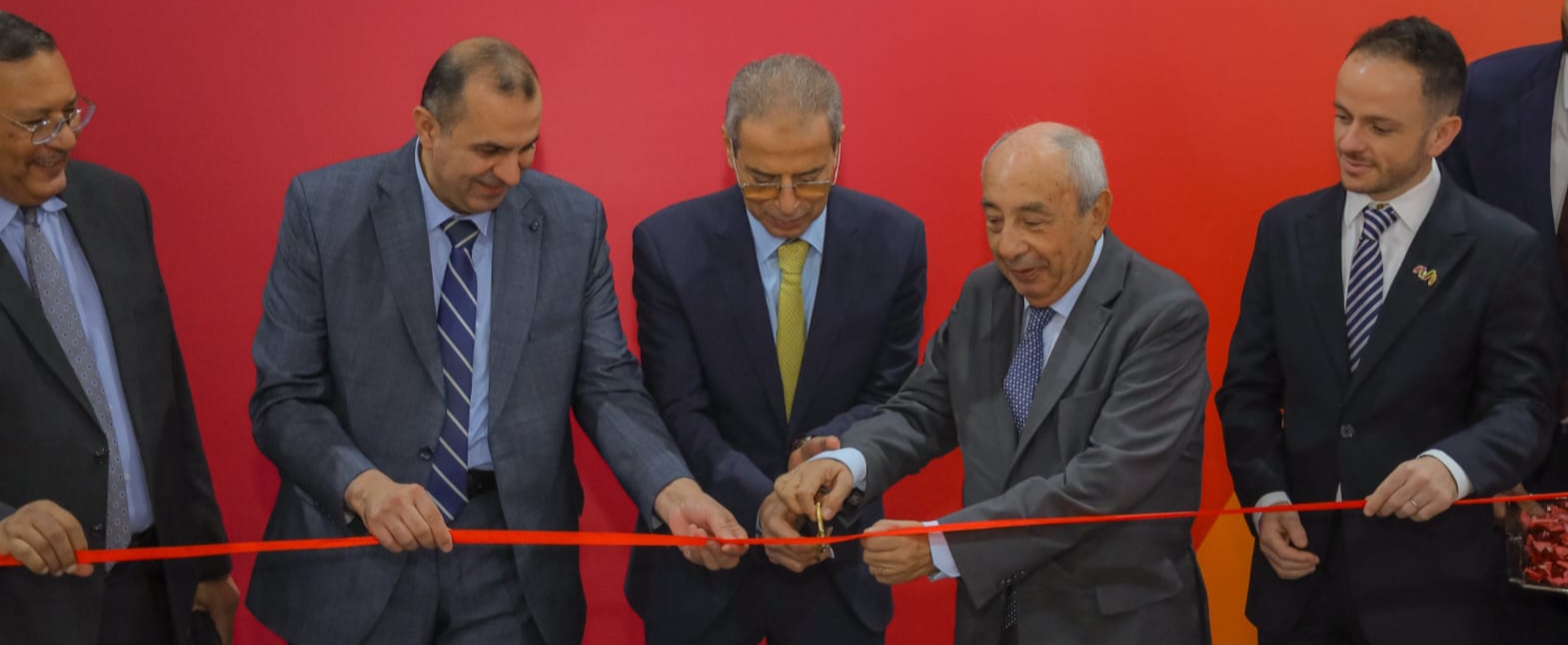 نقيب المهندسين يشارك في افتتاح معرض ومؤتمر Egypt Energy 2025