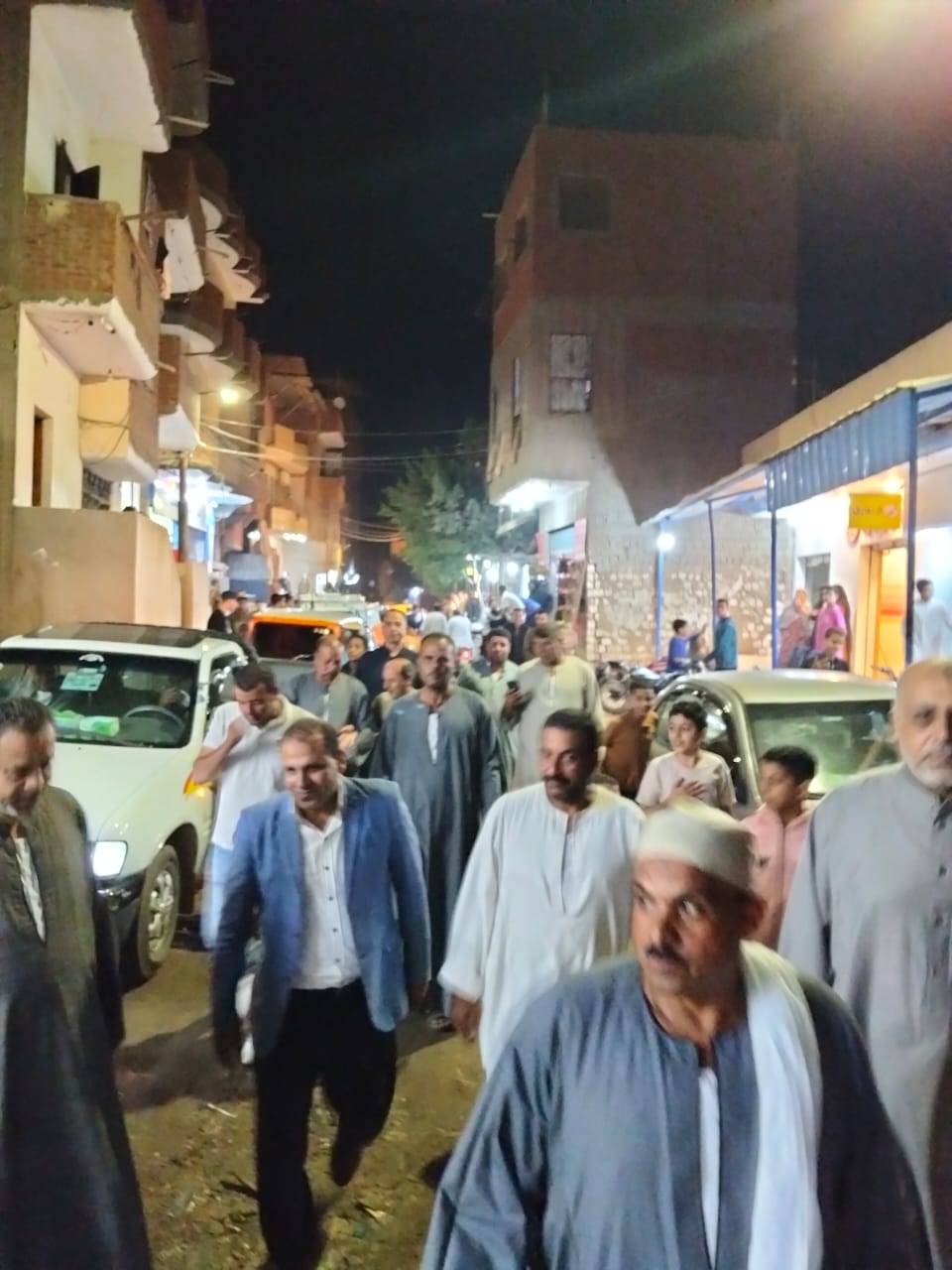 المستشار جمعة باظة يواصل جولاته الانتخابية بمسيرة حاشدة في قرية الأخماس بالسادات