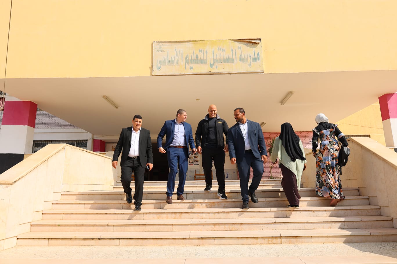 الدكتور جبيلي يتفقد اللجان الانتخابية ويؤكد أهمية المشاركة.. إقبال كبير بدائرة أكتوبر والشيخ زايد والواحات في انتخابات النواب 2025