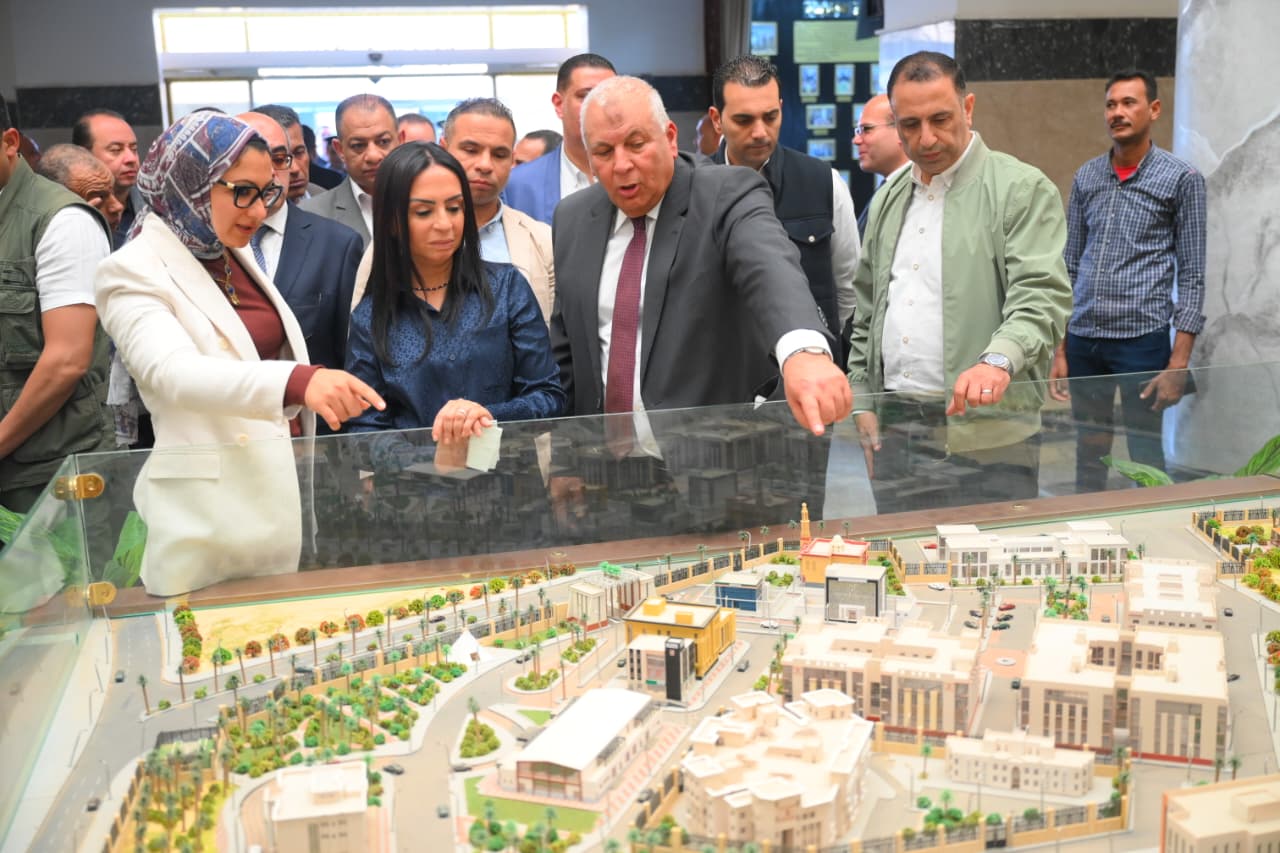 وزيرة التضامن الاجتماعي تتفقد العاصمة الإدارية الجديدة لمحافظة الوادي الجديد