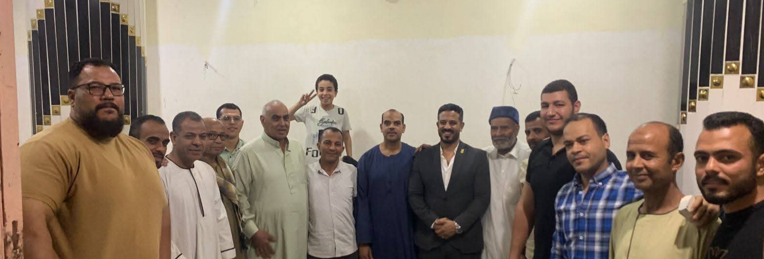 عوني عربود يلتقي عائلة الطلحة بنجع حمادي وسط ترحيب ودعم كبير