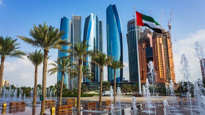 الولايات المتحدة تجري محادثات مع روسيا وأوكرانيا في أبوظبي
