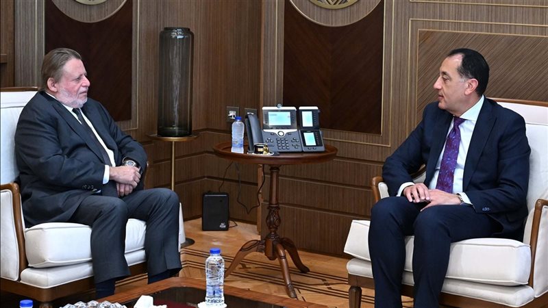 رئيس الوزراء :الحكومة والبنك المركزي يعملان لضمان استدامة المؤشرات الإيجابية للاقتصاد المصري