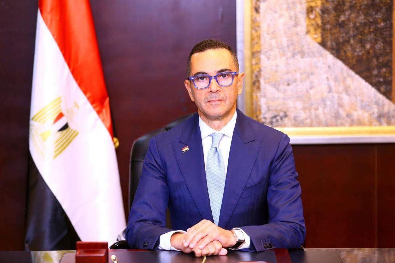 طفرة في تجارة مصر الخارجية: الصادرات تقفز لـ 44.4 مليار دولار والعجز التجاري يتراجع بنسبة 12%