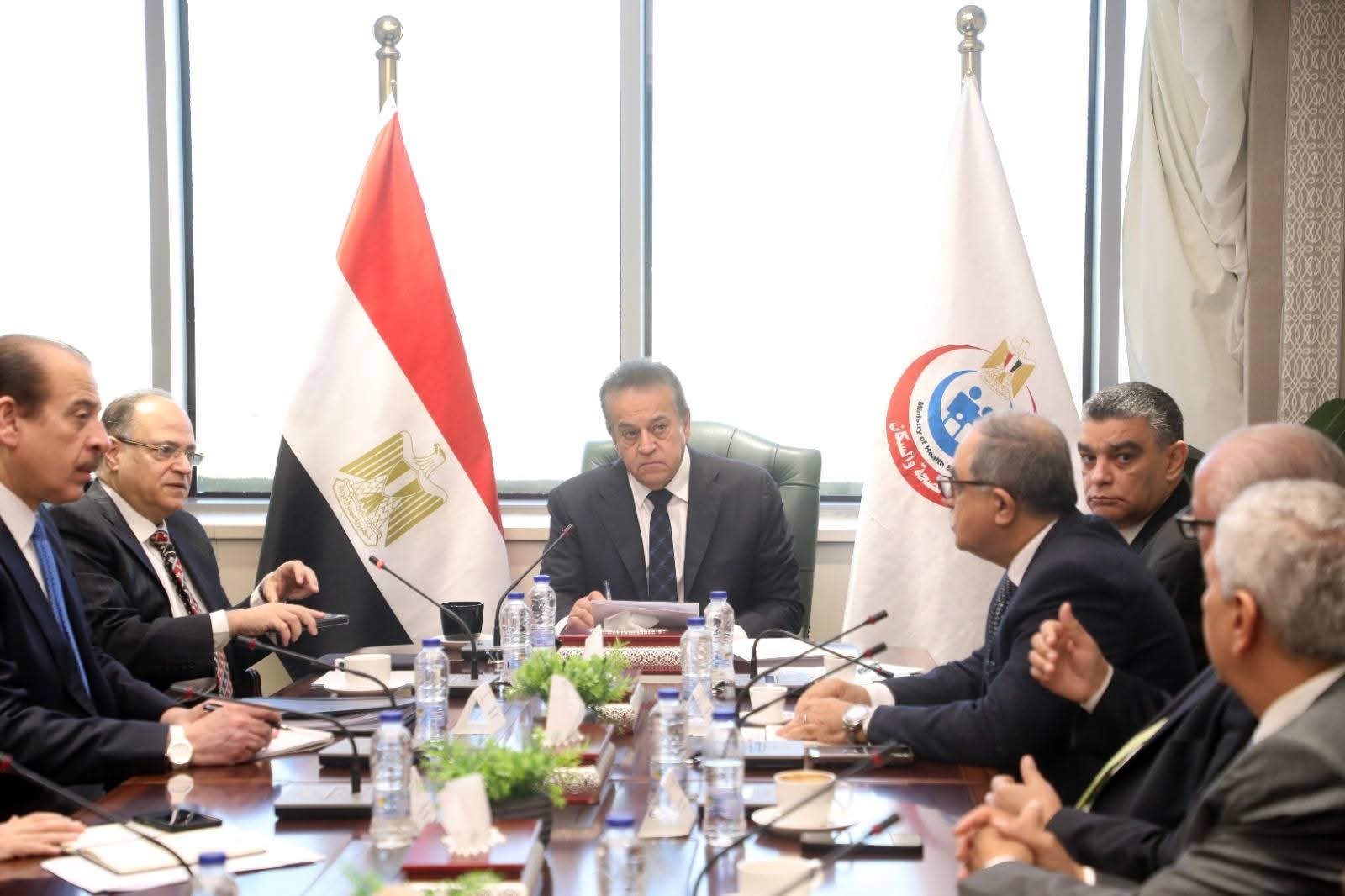 وزير الصحة يعقد اجتماعًا موسعًا لبحث دعم وتمكين توطين الصناعات الدوائية في مصر
