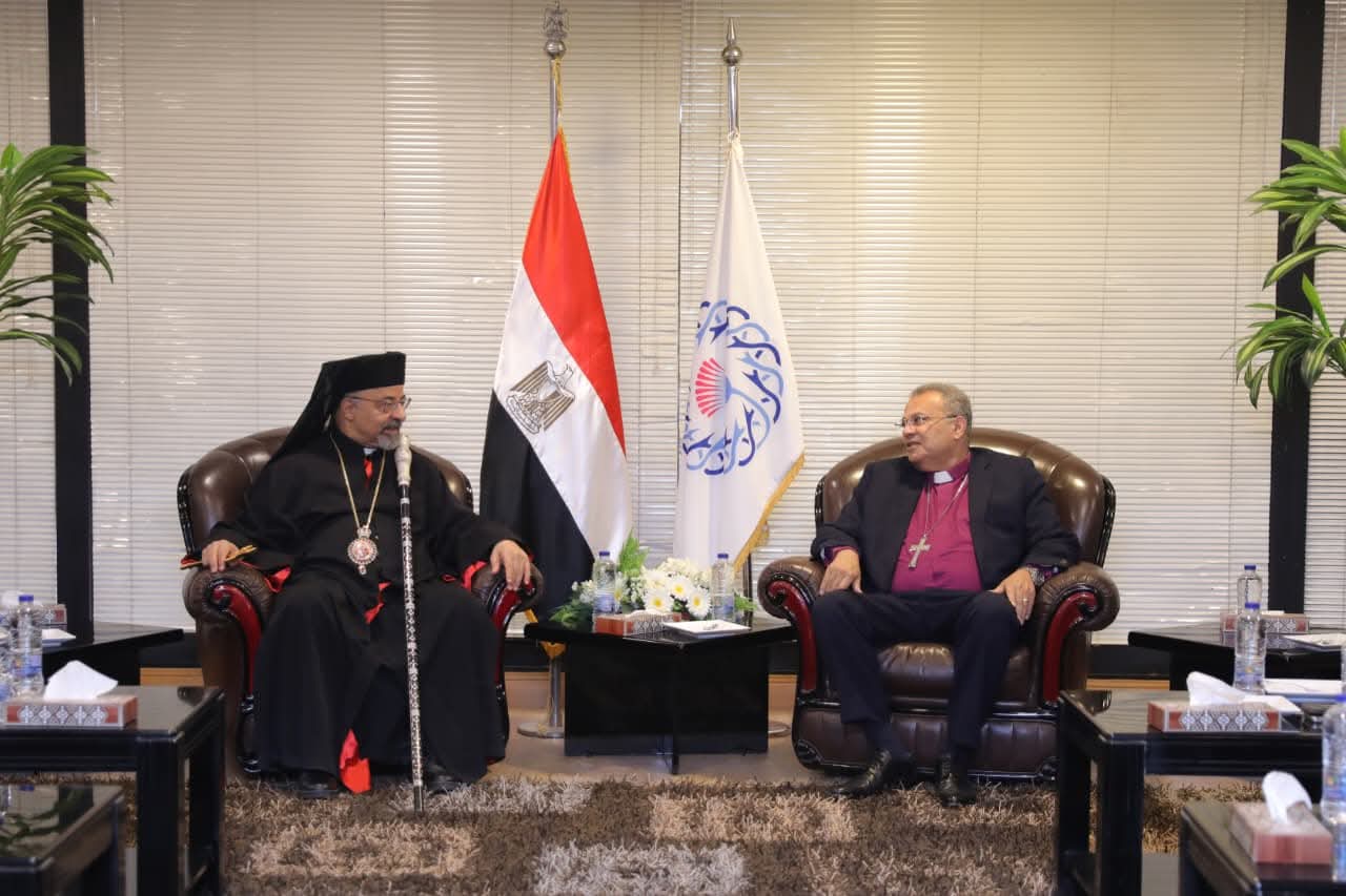 رئيس الطائفة الإنجيلية يستقبل بطريرك الأقباط الكاثوليك للتهنئة بعيد الميلاد المجيد