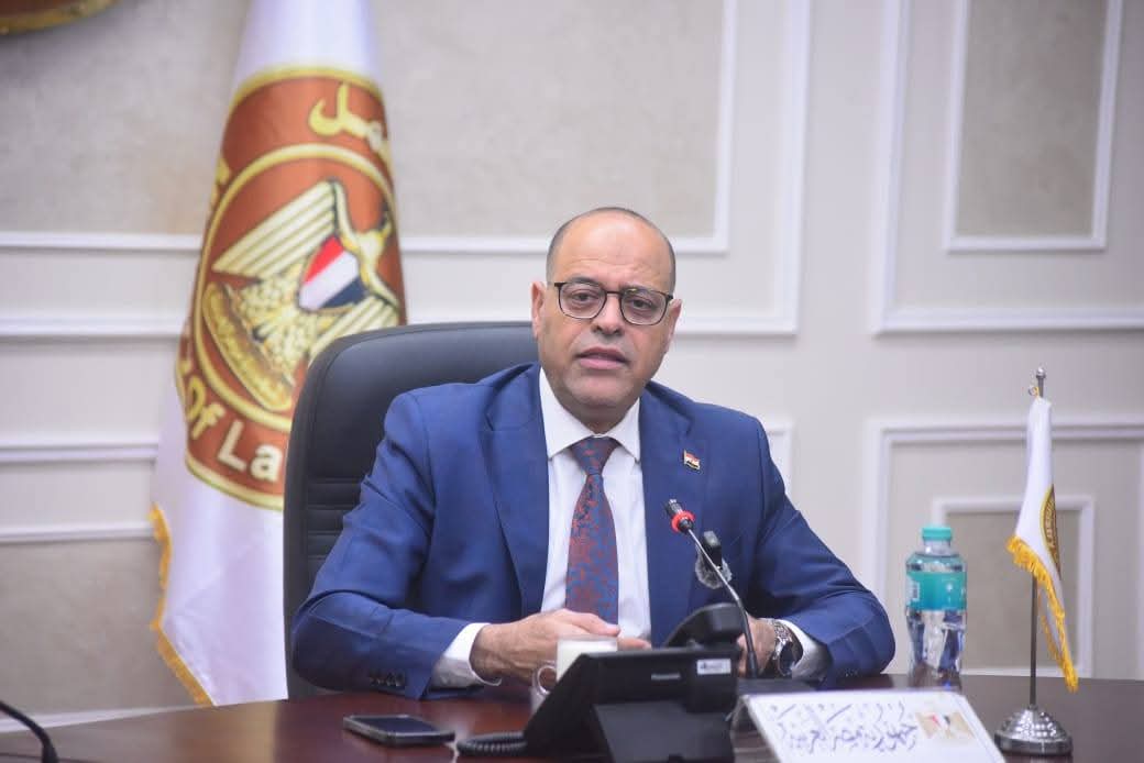 العمل ..قرارًا وزاريًا لتحديد الإجازات الدينية للإخوة المسيحيين