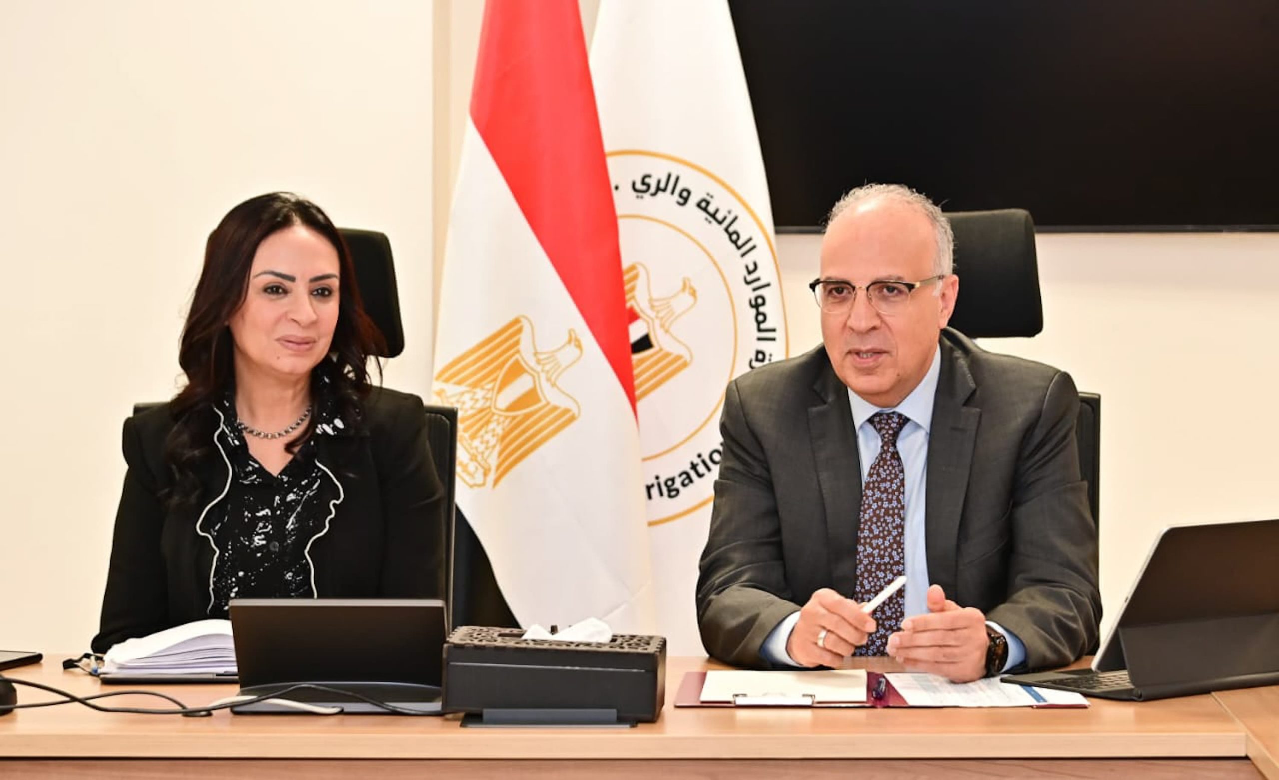وزيرا الرى والتضامن يبحثان التعاون فى تدوير ورد النيل لإنتاج مشغولات يدوية من خلال السيدات بالأسر الأولى بالرعاية