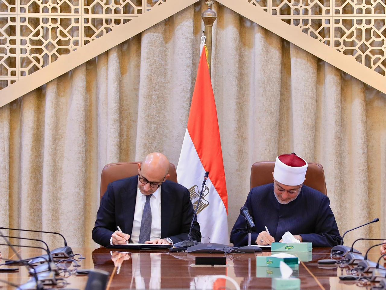 مذكرة تفاهم بين دار الافتاء ووزارة التربية والتعليم لترسيخ الفكر الوسطي ومواجهة كافة أشكال الغزو الثقافي 