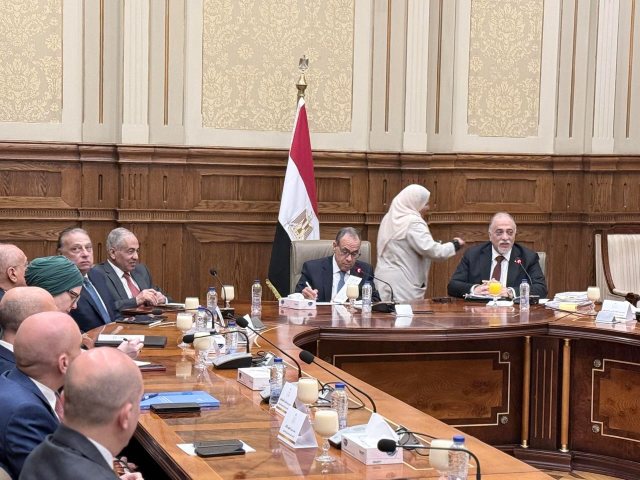 وزير الخارجية يؤكد علي ضرورة التنسيق بين السلطة التشريعية والتنفيذية