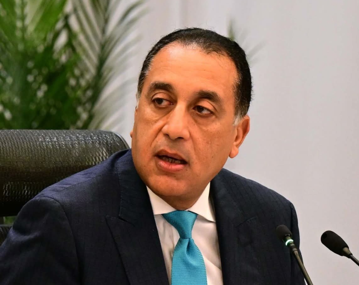 مصطفى مدبولي يفاجئ البرلمان بزيارة غير معلنة.. ويتابع تطورات مشروع رأس الحكمة
