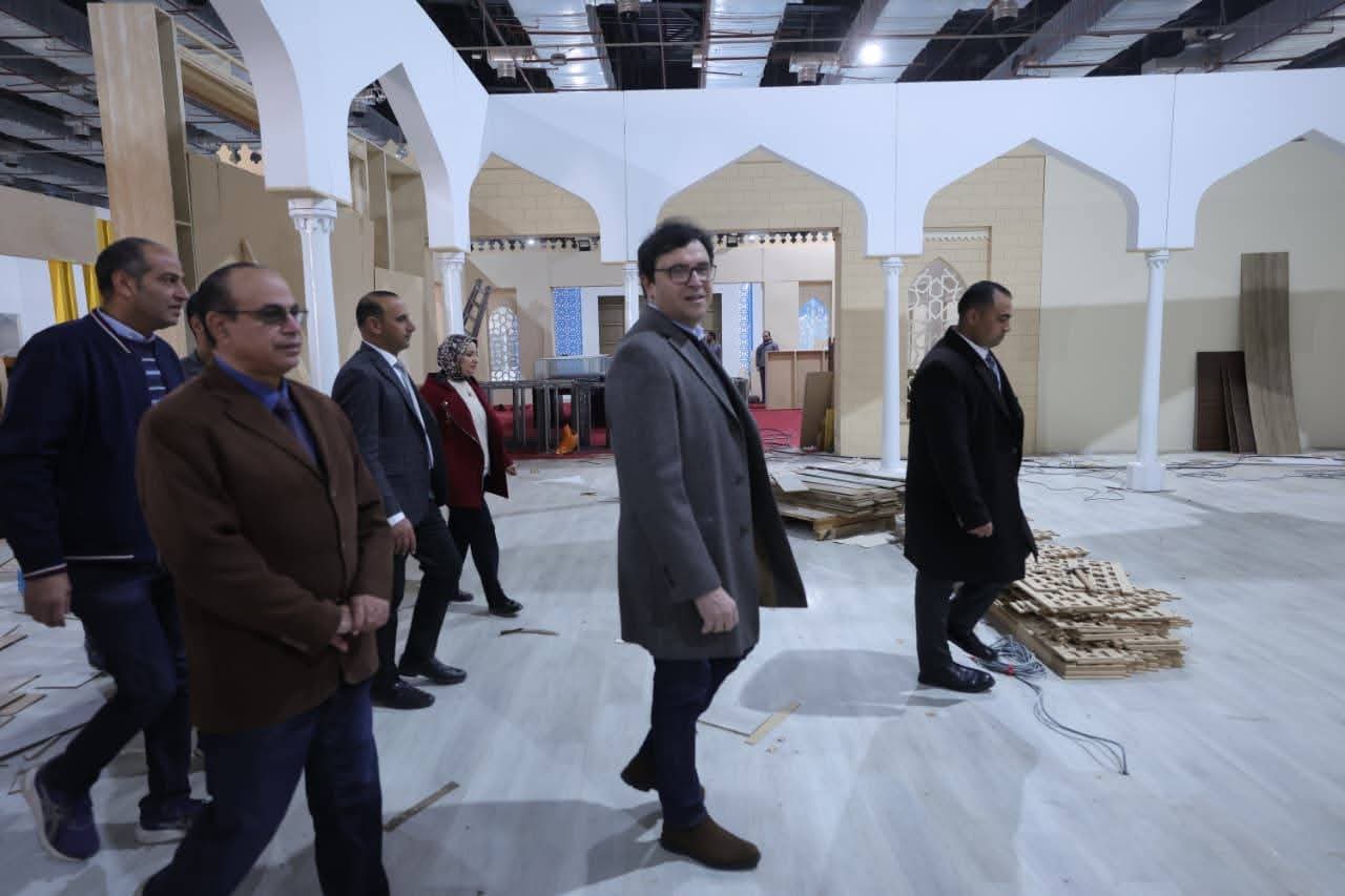 وزير الثقافة يتفقد الاستعدادات النهائية لانطلاق الدورة الـ57 لمعرض القاهرة الدولي للكتاب ويوجه بعمل غرفة عمليات وتكثيف المتابعة وإنهاء التجهيزات