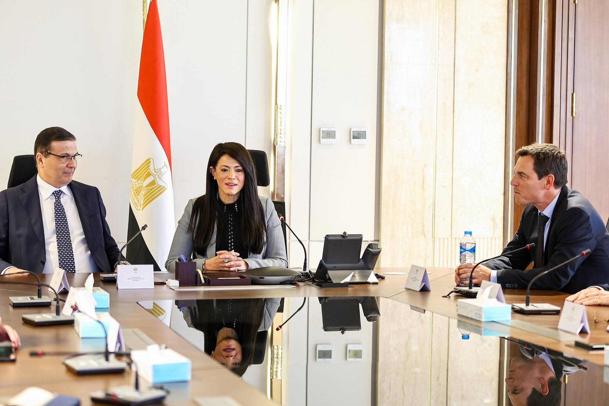 وزيرة التخطيط توقّع مذكرة تفاهم مع شركة "شنايدر إلكتريك" لدفع العمل المناخي وتعزيز الأمن الغذائي من خلال مشروعات برنامج "نُوفّي"