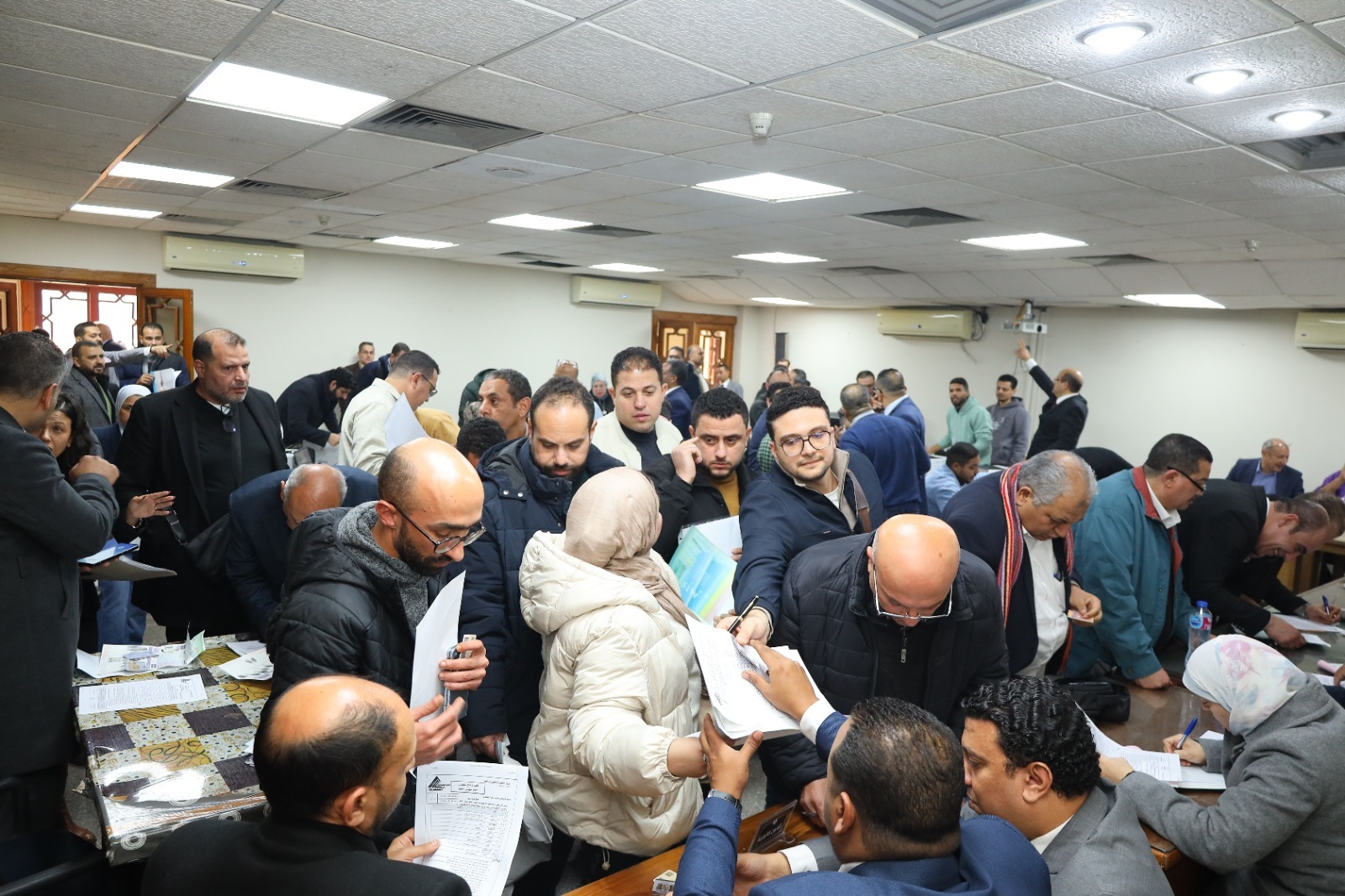 في ختام اليوم الأول من فتح باب الترشيح في انتخابات نقابة المهندسين  570 مرشحًا على كافة المراكز النقابية الخالية  13 مرشحًا على منصب النقيب العام
