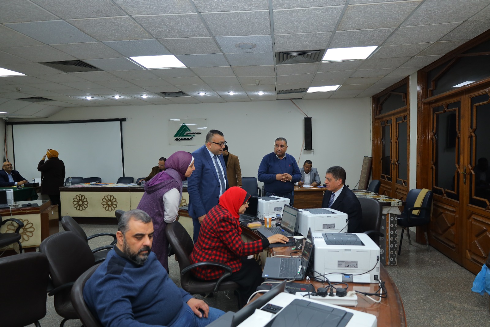 وسط إجراءات تنظيمية دقيقة لليوم الثاني فتح باب الترشيح على كافة المراكز النقابية الخالية في انتخابات نقابة المهندسين