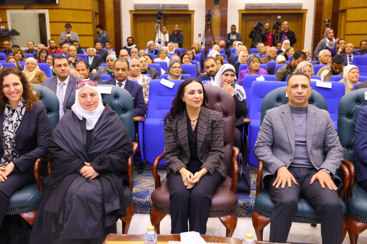 وزيرة التضامن الاجتماعي تشهد الاحتفال باليوم العربي لكبار السن .. وتكرم عددا من الرواد تقديراً لمجهوداتهم