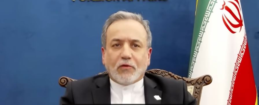 عباس عراقجي: الهجوم الأوكراني على السفينة التجارية الإيرانية لن يمر دون رد