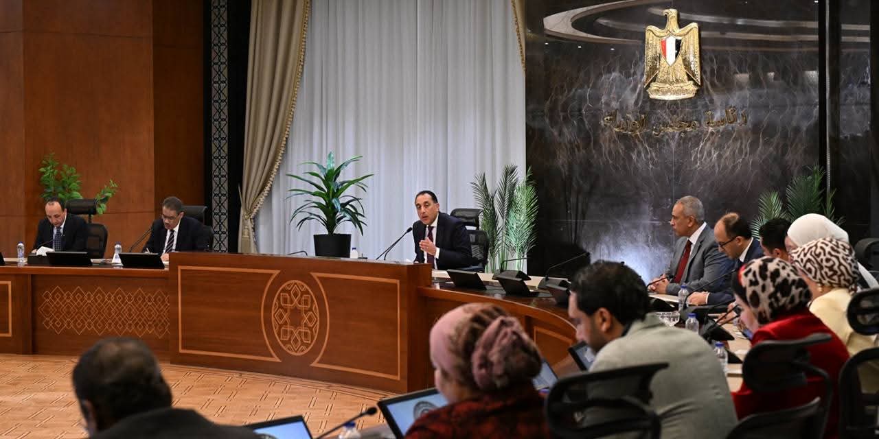 رئيس الوزراء: توجيهات رئاسية باستكمال الاستحقاقات الدستورية وتعزيز النمو والتنسيق مع البرلمان