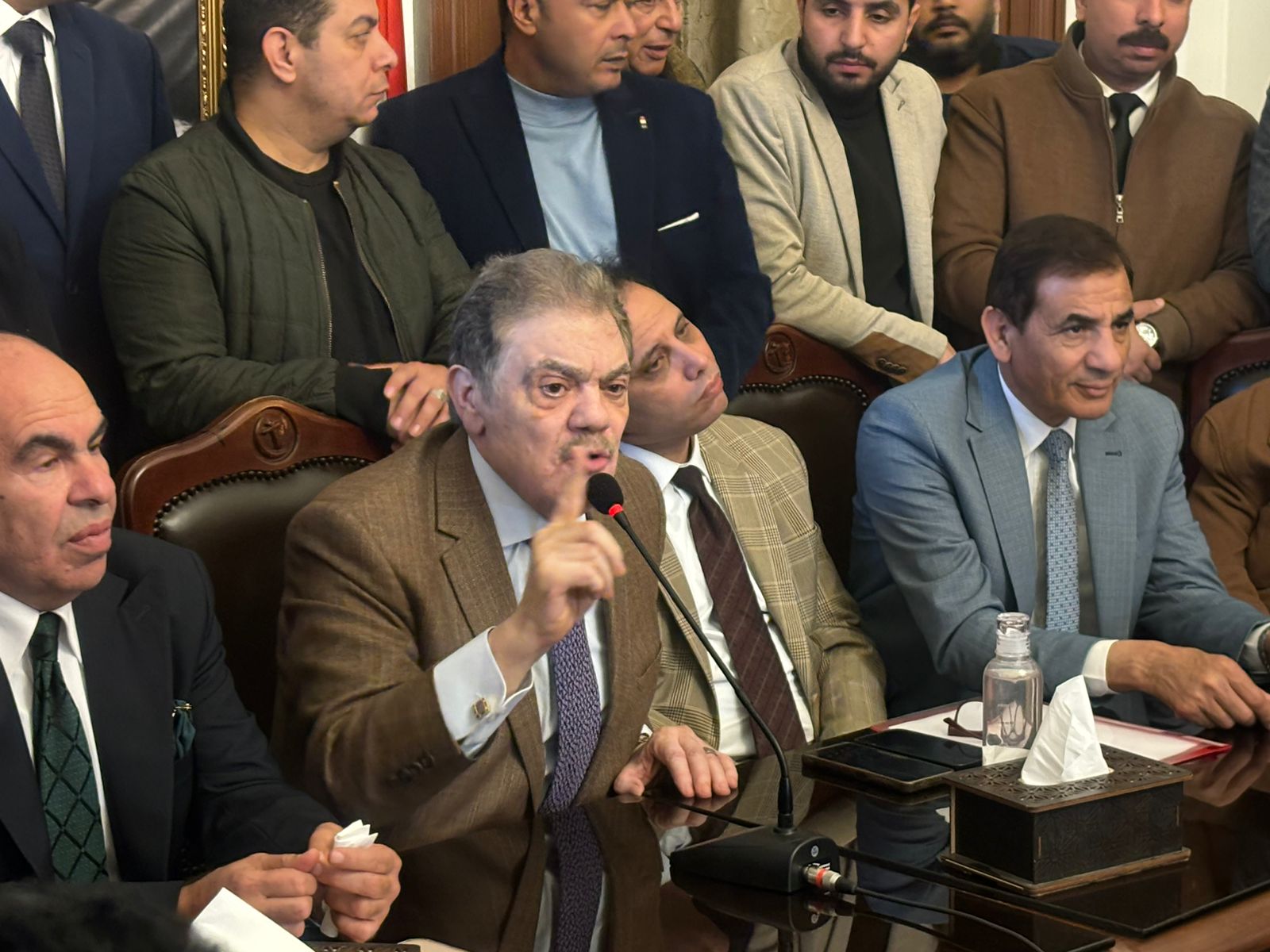 السيد البدوي: الوفد إما حزباً حاكماً أو معارضاً.. وصوتنا لا يُشترى